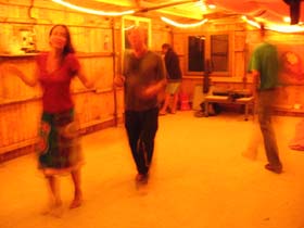 065700_12_0035